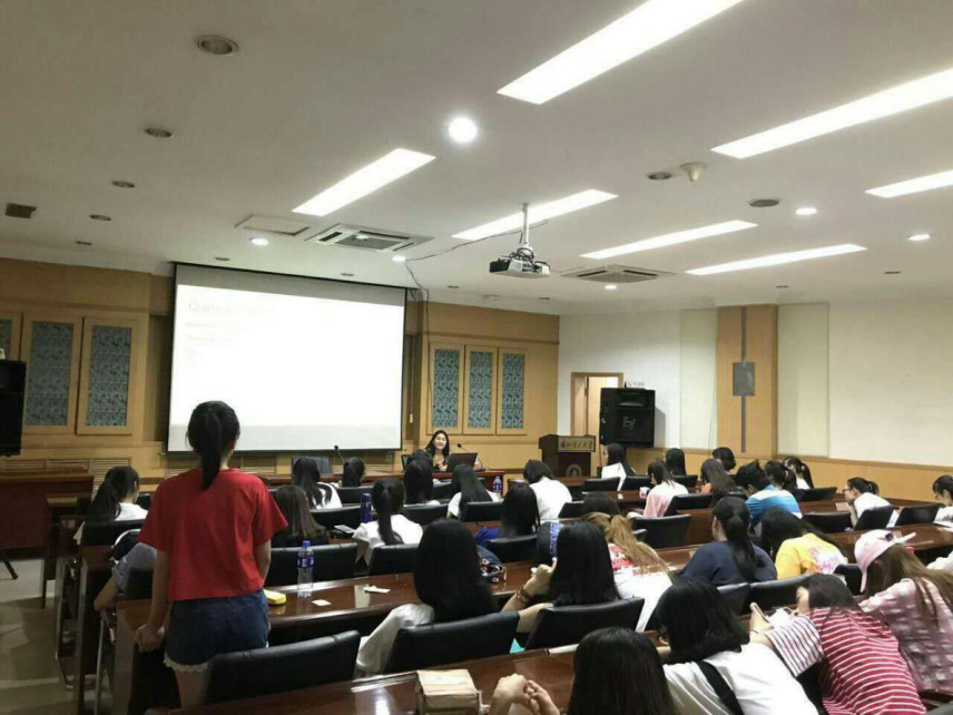            美国东康州大学林建忠教授来永利yl23411讲学 